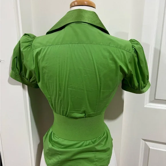 Vintage Bebe Green Belted Short Sleeve Top - Picture 3 of 6